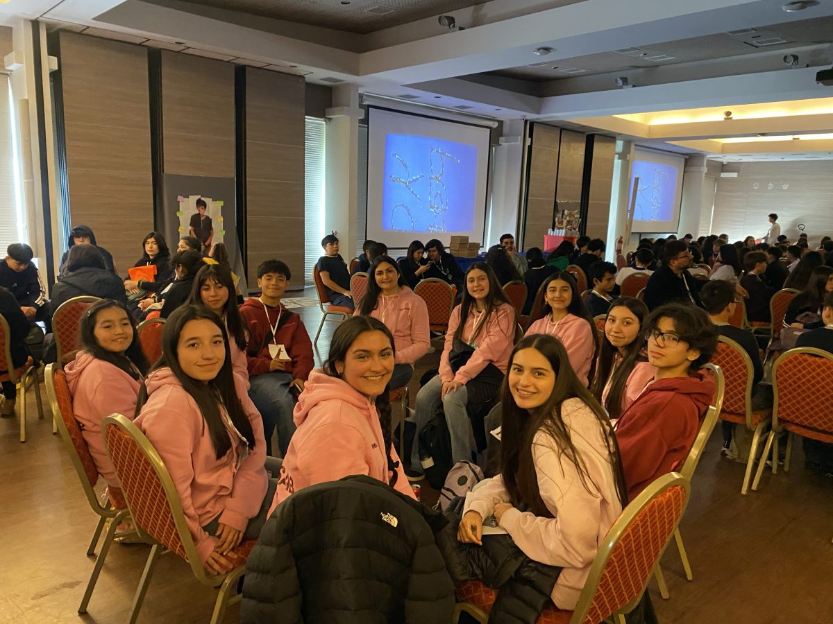 Estudiantes de nuestro colegio participan en cumbre de líderes para prevenir la violencia escolar