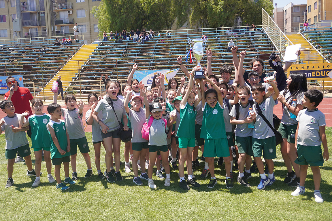 ¡Culminaron las Olimpiadas BostonEduca 2025! Nuestro colegio brilló en la fecha de Atletismo 1° a 6° Básico