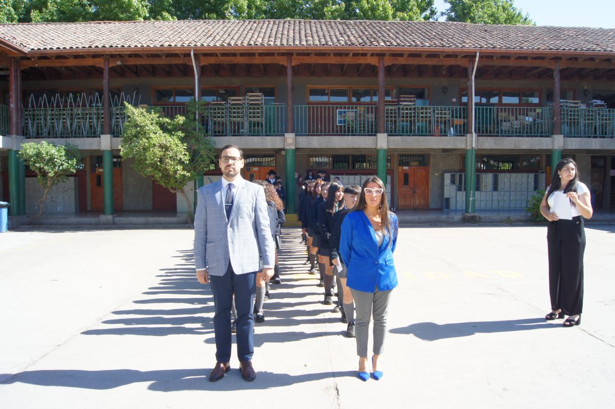 Ceremonia 8vos básicos.