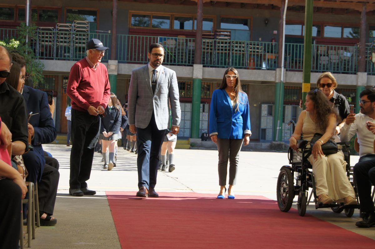 Ceremonia 8vos básicos.