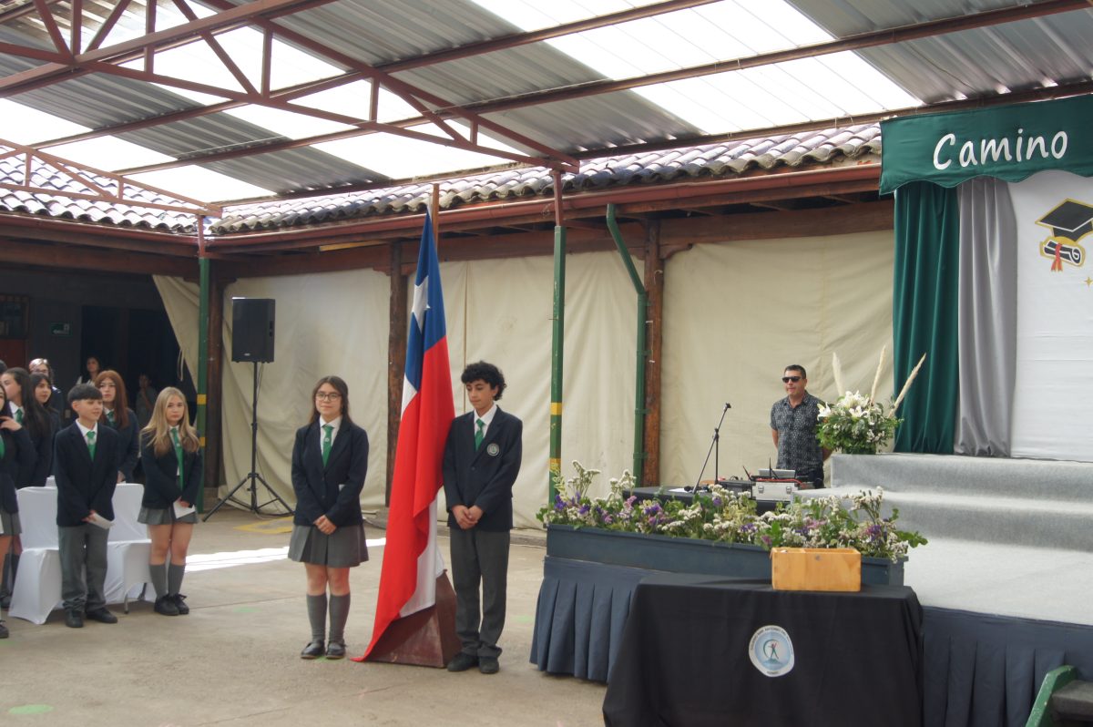 Ceremonia 8vos básicos.