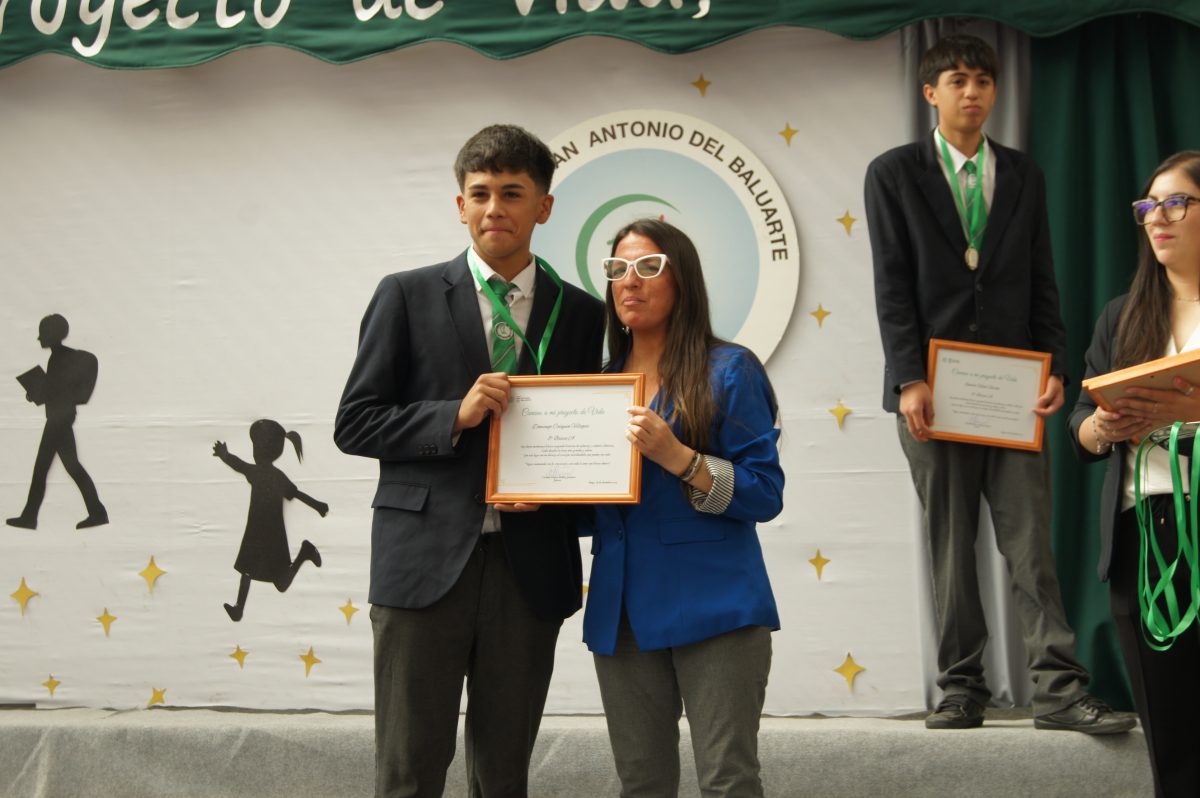 Ceremonia 8vos básicos.