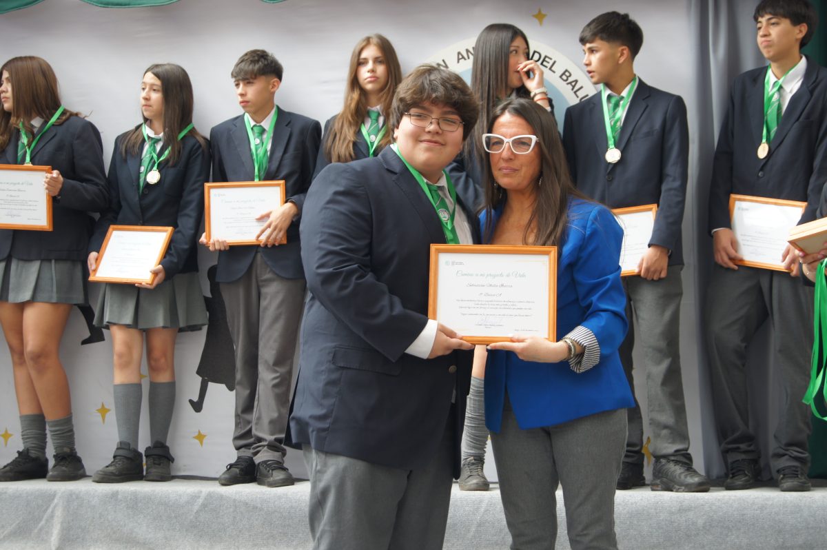 Ceremonia 8vos básicos.