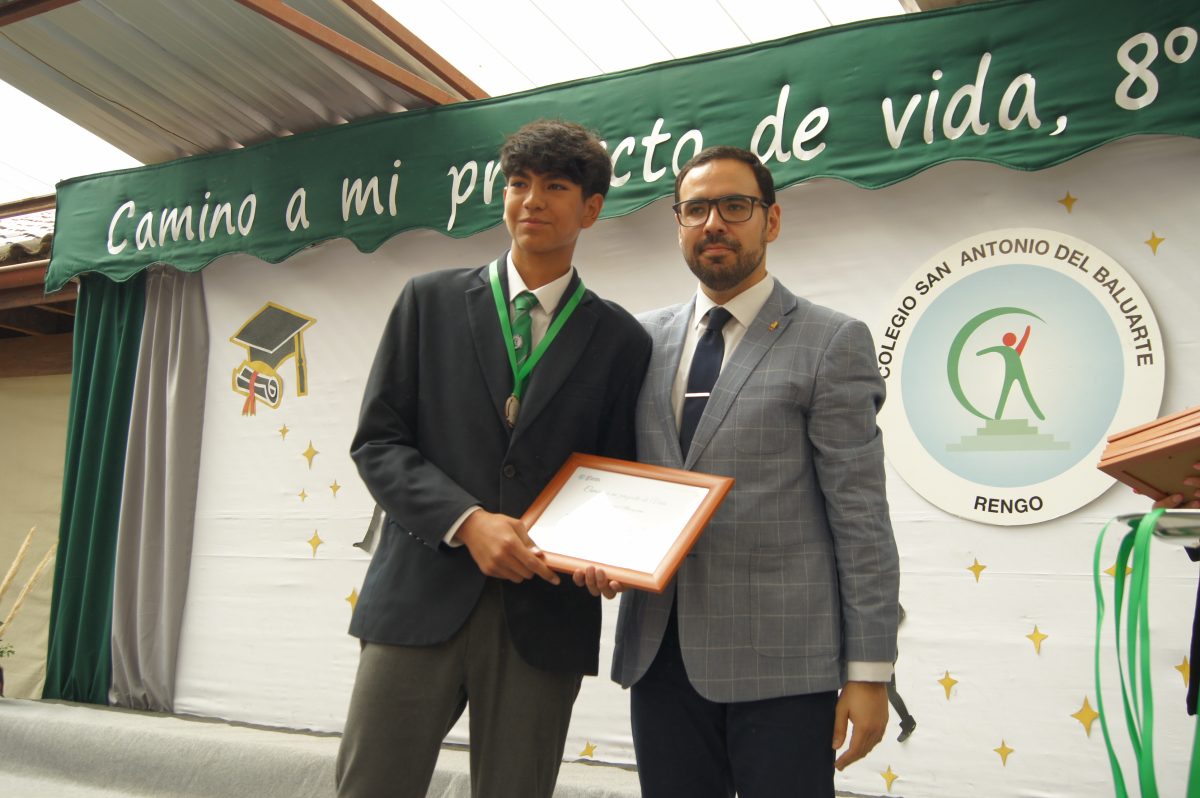 Ceremonia 8vos básicos.