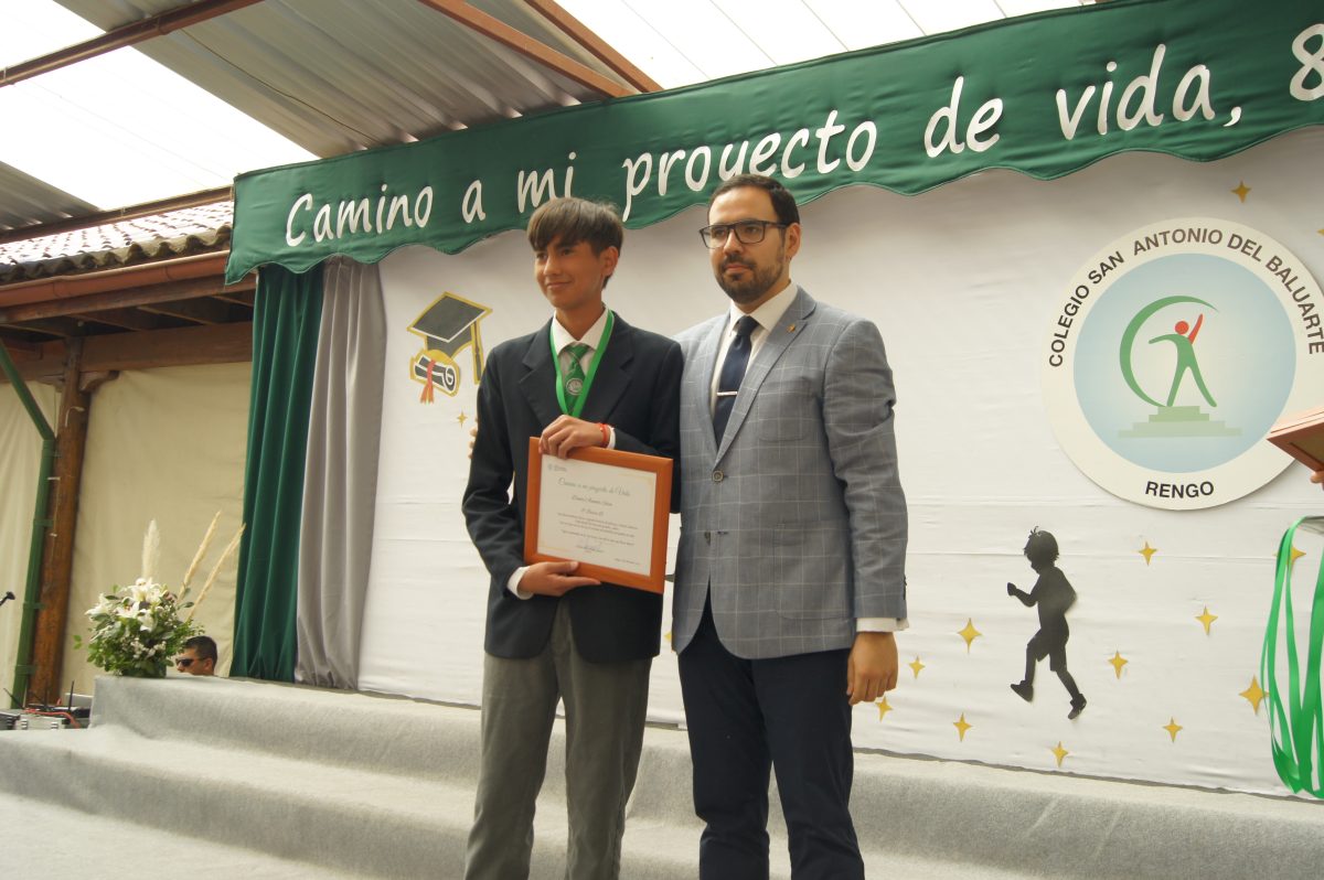 Ceremonia 8vos básicos.