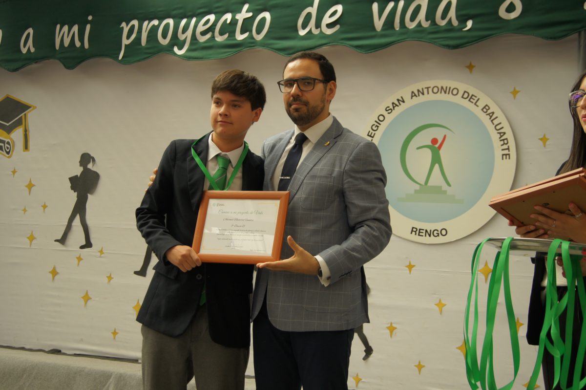 Ceremonia 8vos básicos.