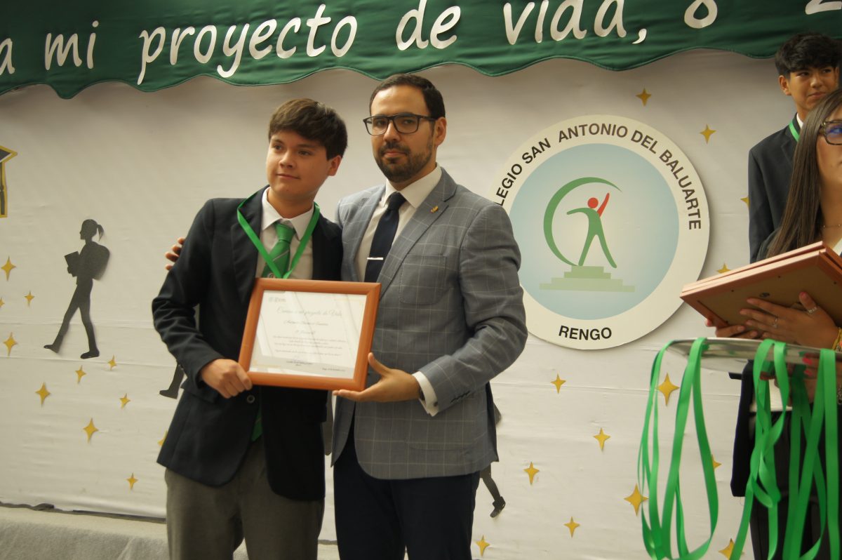 Ceremonia 8vos básicos.