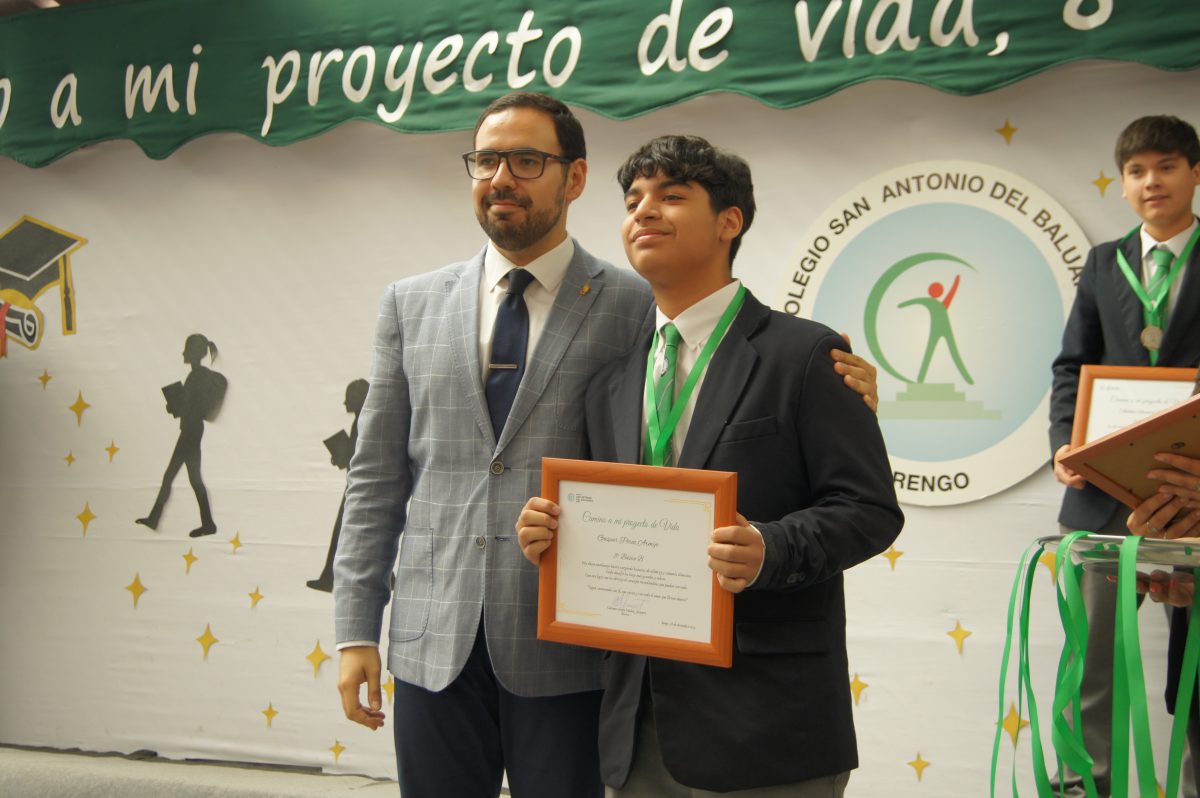 Ceremonia 8vos básicos.