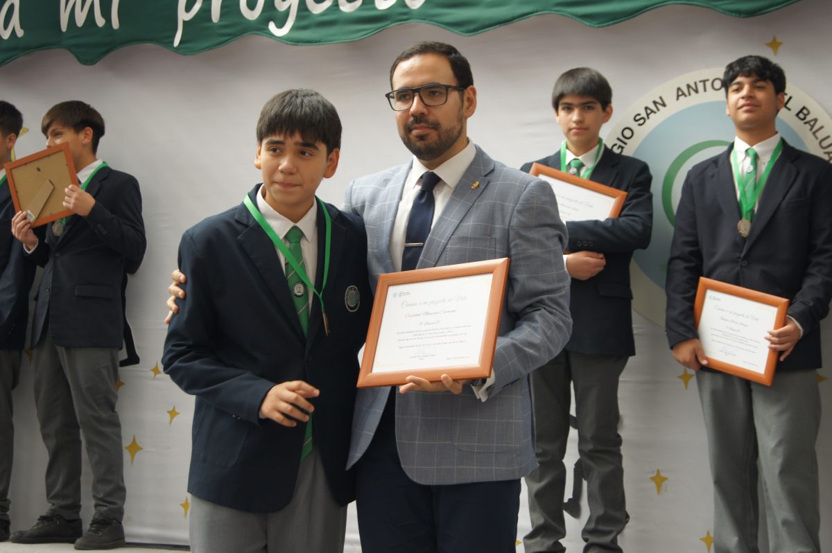 Ceremonia 8vos básicos.