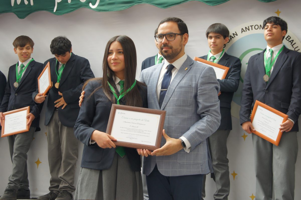 Ceremonia 8vos básicos.