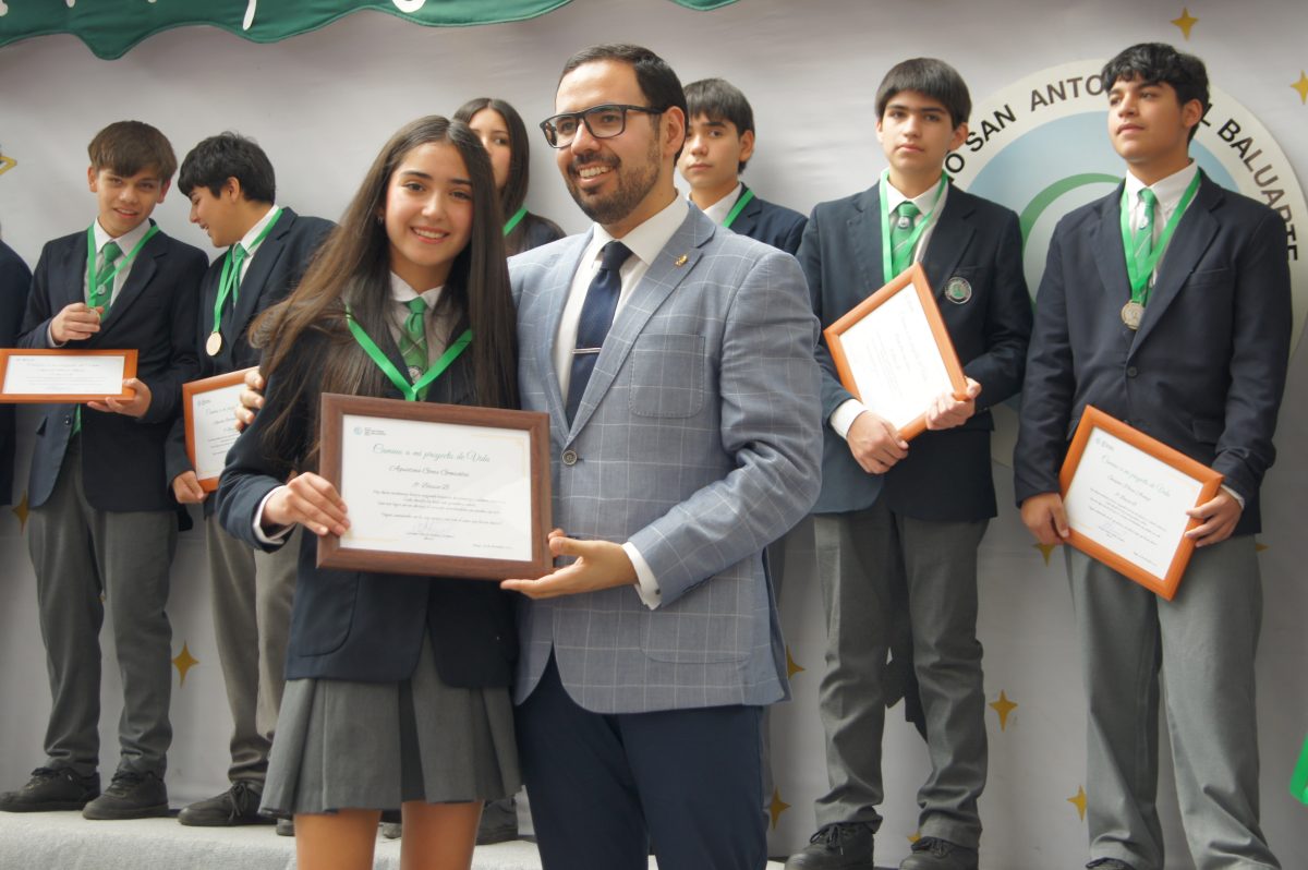 Ceremonia 8vos básicos.