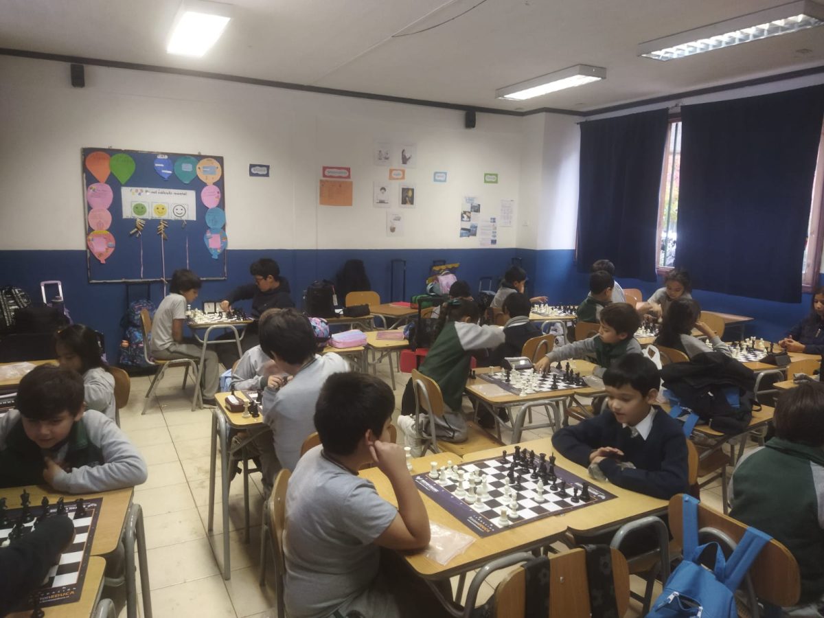 Estrategia y aprendizaje: Gran convocatoria en el inicio del Taller de Ajedrez 2026