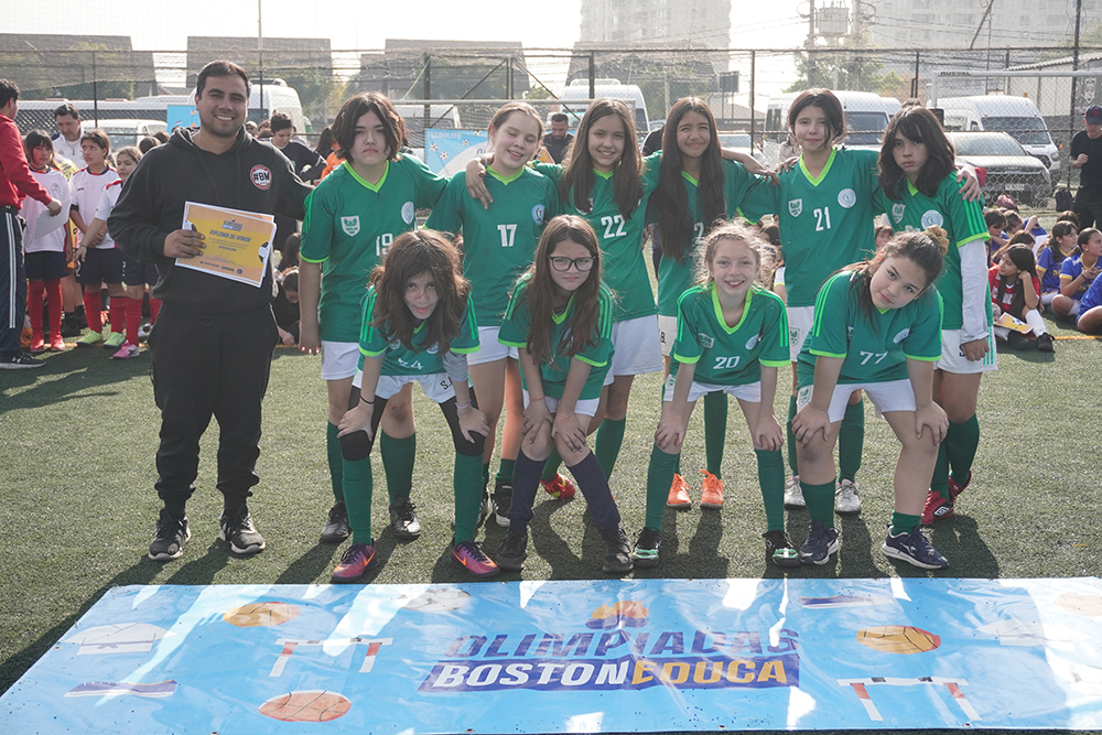 Nuestras estudiantes participaron en el cierre del Futbolito Mini Damas de las Olimpiadas BostonEduca